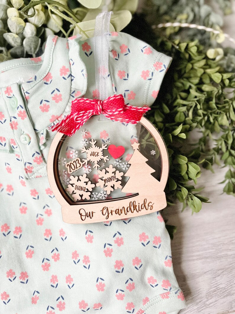 Family Shaker Ornament - Snowflake