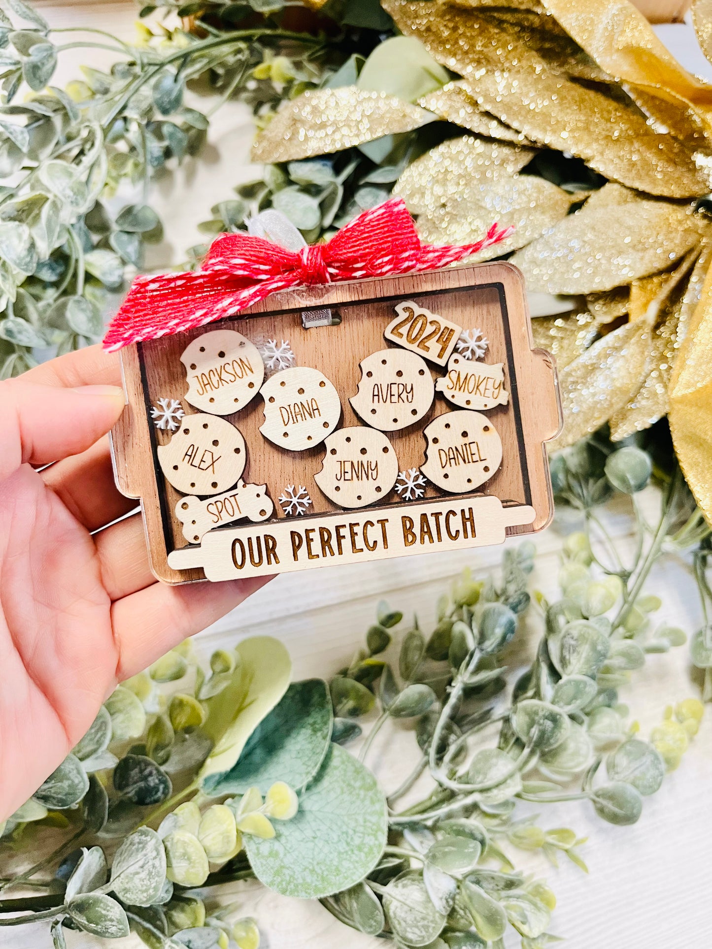 Family Shaker Ornament - Cookie Board