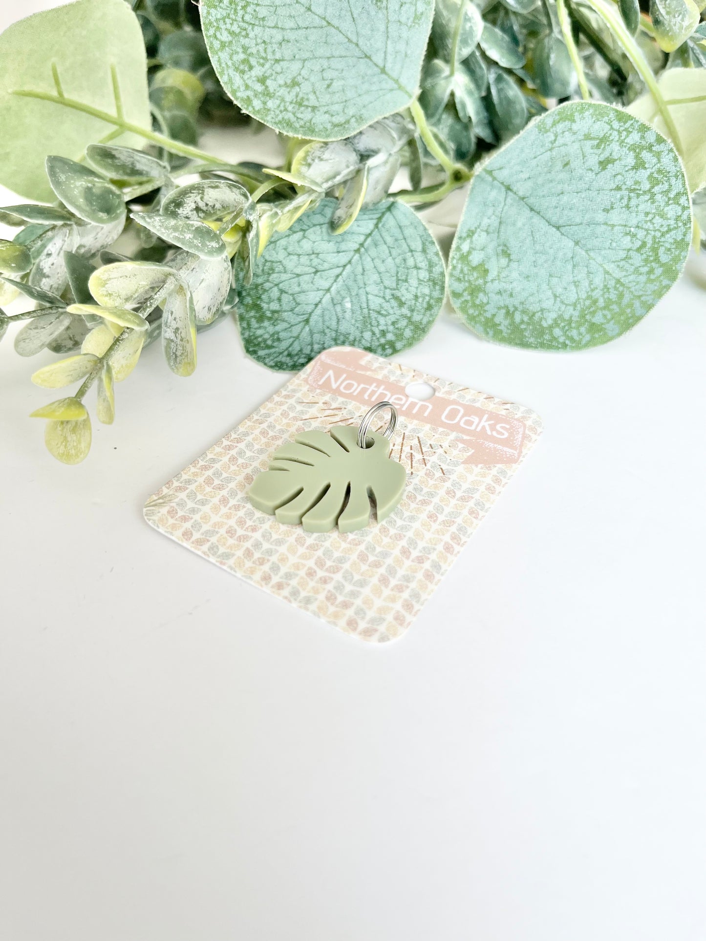 Mini Pet Charms - Monstera Leaf
