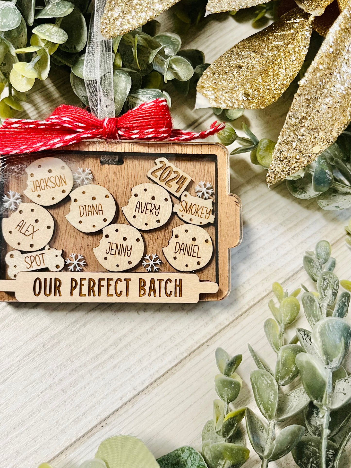 Family Shaker Ornament - Cookie Board
